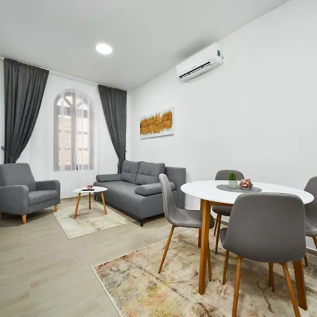 Apartment Cardo *