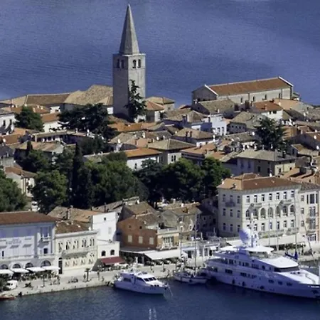 Cardo * Porec