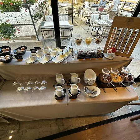 شقة Cardo